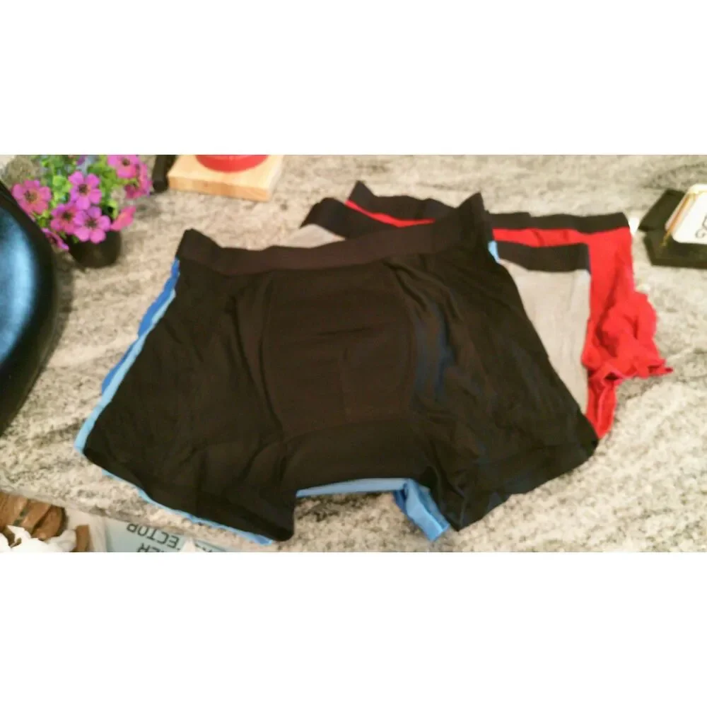 Men's Heavy-Duty Multi-Layer Boxer Briefs Size Medium 5-Pack